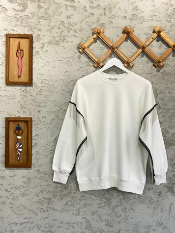 Koldan Şerit Zincir Detaylı Şardonlu Sweat (Beyaz)