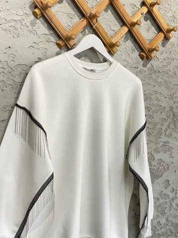Koldan Şerit Zincir Detaylı Şardonlu Sweat (Beyaz)