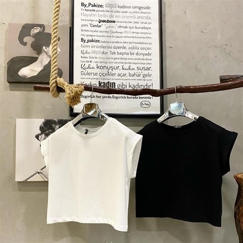Kolları Katlamalı Kısa Basic Tshirt (SİYAH & BEYAZ)