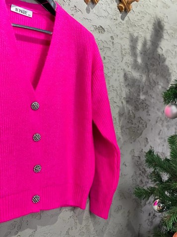 Kristal Taş Düğmeli Yumoş Hırka (Neon Pembe)