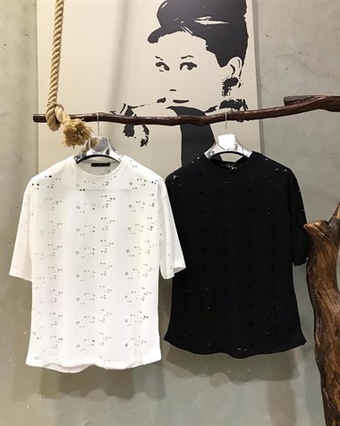 Lazer Yırtık Kesik Detaylı Tshirt (BEYAZ & SİYAH)