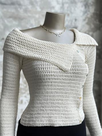 Madonna Yaka Ajurlu Kazak (Krem)