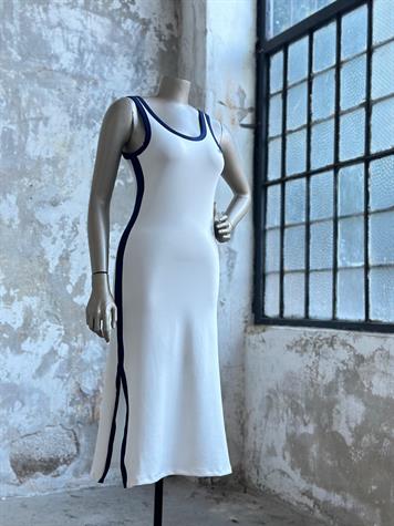 Marka Model Modal Kumaş Midi Boy Elbise (Beyaz)