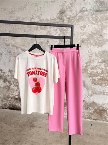 Mevsim Tazelikleri Tasarım Nakışlı Oversize Tişört (Beyaz)