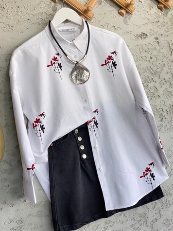 Minimal Nakış İşleme Detaylı Coton Gömlek (Beyaz)