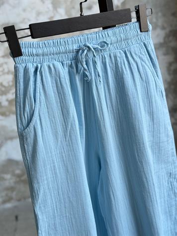 Müslin Kumaş Paçası Çımalı Pantolon (Bebe Mavisi)