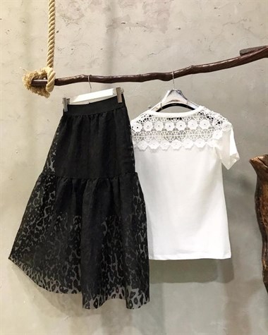 Organze Kumaş Kabarta Baskılı Etek