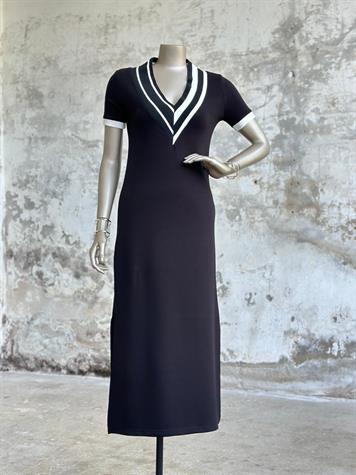 Oysh Kumaş Beyaz Şerit Detaylı Elbise (Siyah)