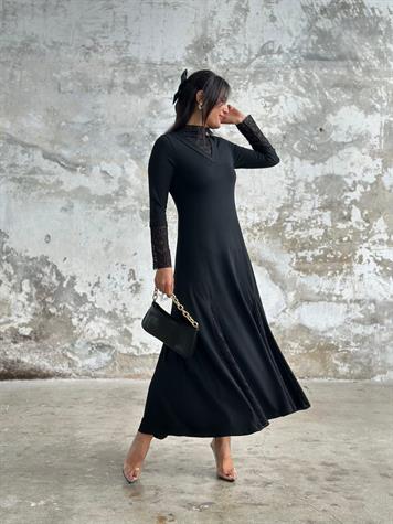 Oysh Kumaş Güpür Detaylı Elbise (Siyah) 