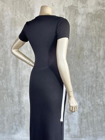 Oysh Kumaş Yanı Beyaz Şerit Detaylı Elbise (Siyah)