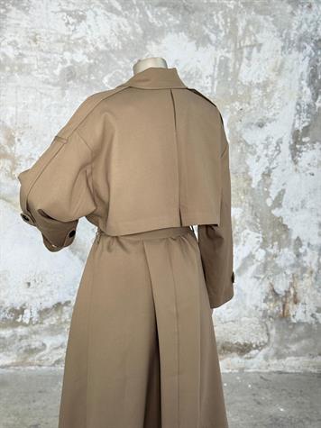 Premium Kalite Omuzu Uzun Apoletli Trençkot (Karamel)