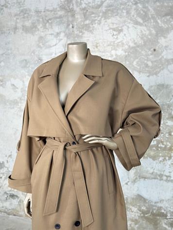Premium Kalite Omuzu Uzun Apoletli Trençkot (Karamel)