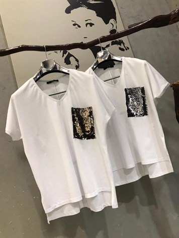 Pul Payet İşçilikli V Yaka Salaş Tshirt (GÜMÜŞ & GOLD)