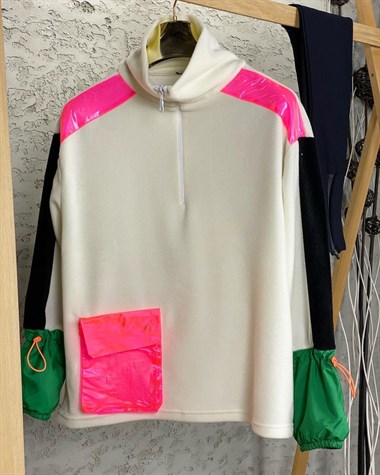 Şeffaf Cepli Tasarım Polar Sweat