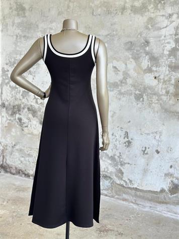 Şerit İp Geçişli Önden Arma Detaylı Modal Kumaş Elbise (Siyah)