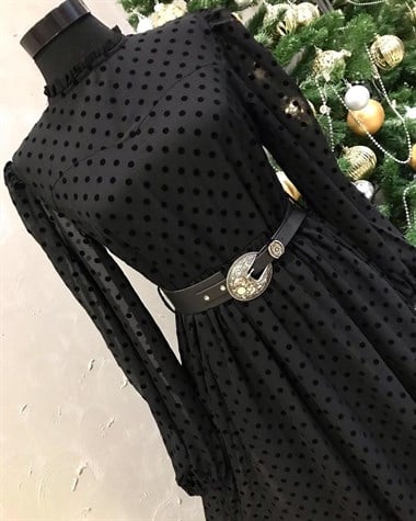Şifon Kumaş Kiloş Deri Toka Kemerli Midi Elbise