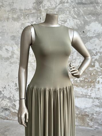 Sırt Dekolte Detaylı Kloş Elbise (Haki)