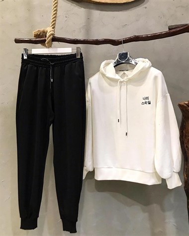 Sırt Detaylı Kapşonlu Sweatshirt (BEYAZ)