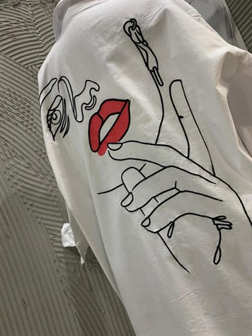 Sırt Detaylı Tasarım Model Nakışlı Tunik Boyfriend Gömlek