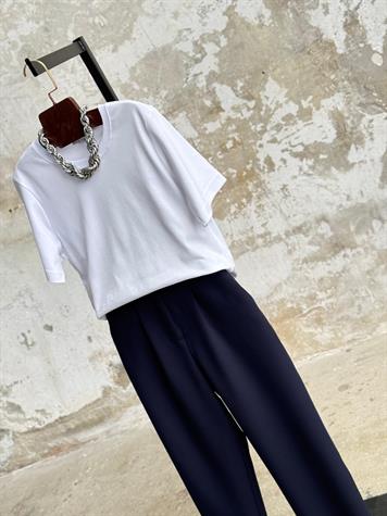 Sırt Lastik Detaylı Havuç Model Pantolon (Lacivert)