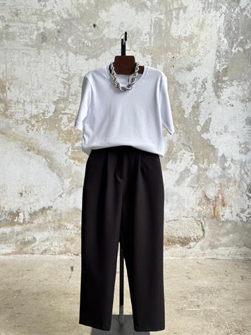Sırt Lastik Detaylı Havuç Model Pantolon (Siyah)