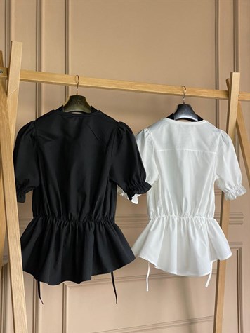 Sırtı ve Kolları Coton Kumaş Sırtından Büzgü Detaylı Bluz