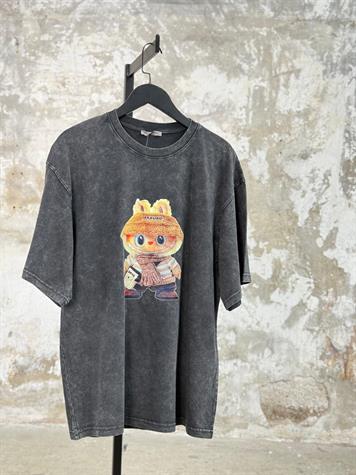 Taş Yıkamalı Labubu Baskılı Oversize Dokuma Tişört (Antrasit)