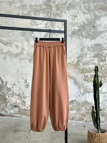 Bol Paça Büzgü Detaylı Pantolon (Kiremit)