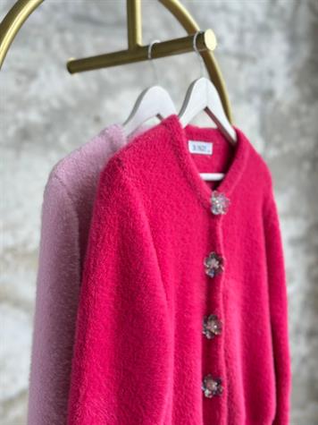 Tasarım Çiçek Düğmeli Angora Hırka (Fuşya)