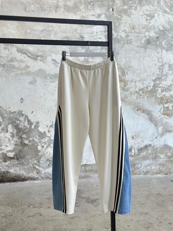Tasarım Denim Kot Şerit Detaylı Takım (Beyaz)