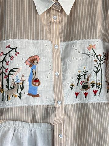 Tasarım Fisto Nakış İşçilikli Gömlek (Bej)