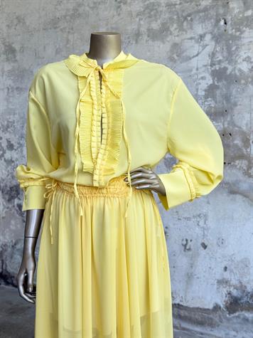 Tasarım İthal Kumaş Fırfır Detaylı Kadın Takım (Sarı)