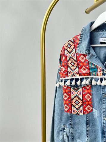 Tasarım Kilim Desen ve Püskül Detaylı Denim Ceket (Mavi)