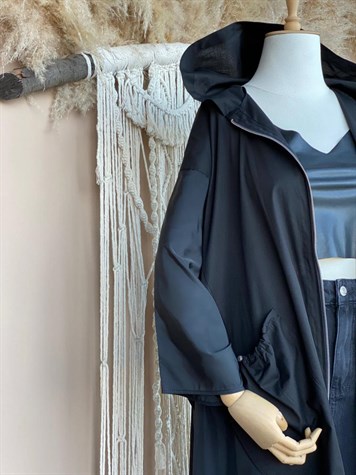 Tasarım Model Oversize Kesim Ceket