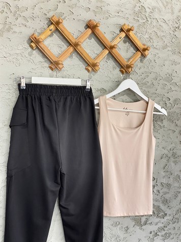 Tasarım Model Paça Gipeli Cepli Pantolon (Siyah)