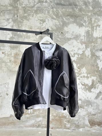 Tasarım Model Seyyar Organze Çiçekli Tişört (Beyaz)