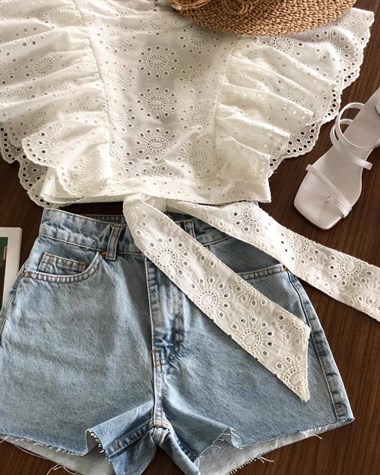 Tasarım Model Sırt Dekolte ve Bağlama Detaylı bluz