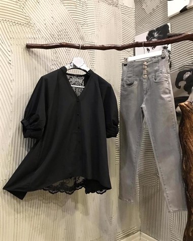 Tasarım Model Sırtı Dantel Tül Detaylı Balon Kol Gömlek (SİYAH)