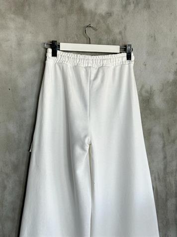 Tasarım Paraşüt Cep Detaylı Bol Paça Pantolon (Beyaz)