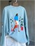 ÖN SİPARİŞE AÇILMIŞTIR...Tasarım Taş Yıkamalı Sırt/Kol Figür Baskılı Sweatshirt (Bebe Mavisi)