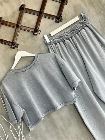 Tasarım Taş Yıkamalı Şalvar Model Pantolon Ve Crop Tişörtlü Takım (Açık Gri Melanj))