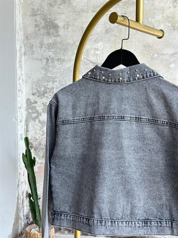 Tasarım Taşlı Kuşaklı Denim Ceket (Siyah)