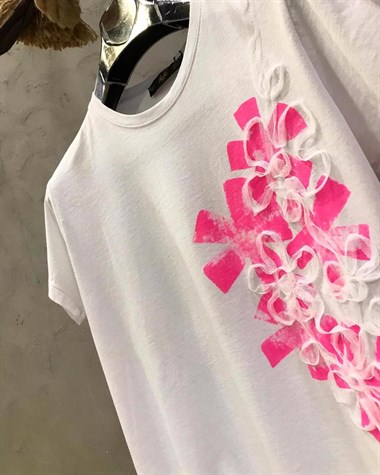 Tül Kabartma Detaylı Tshirt