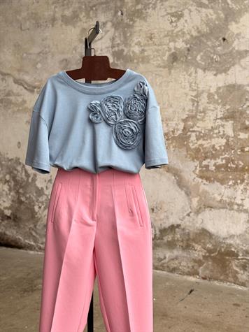 Tül Kumaş Çiçek İşçilikli Tişört (Bebe Mavisi)