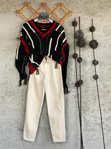 Twist Püskül Detaylı Kazak (Siyah)