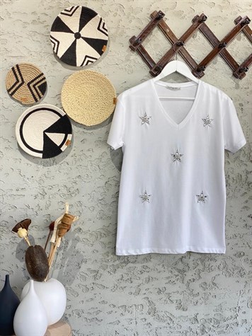 V Yaka Kristal Taşlı Yıldız Detay Tshirt (Beyaz)