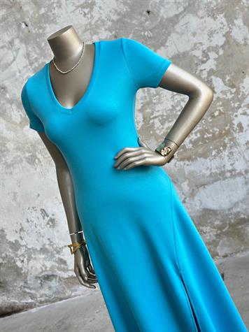 V Yaka Yırtmaç Detaylı Basic Elbise (Turkuaz)