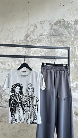 Varak Detaylı Kız Baskılı T-shirt (TAŞ)