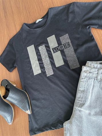 Vogue Yazı Detaylı Taş İşlemeli Tshirt (Siyah)