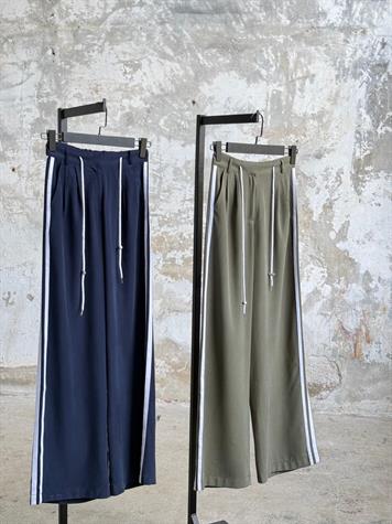 Yanı Şerit Detaylı Ayarlanabilir Bağcıklı Bol Pantolon (Haki)